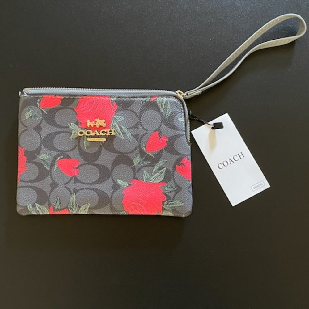 COACH WRISTLET~NEW
